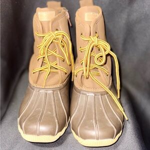 Tommy Hilfiger Tan and Brown Ankle Boots